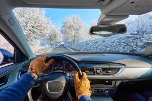 Winter Driving Toolkit You Need in Your Car During Winter